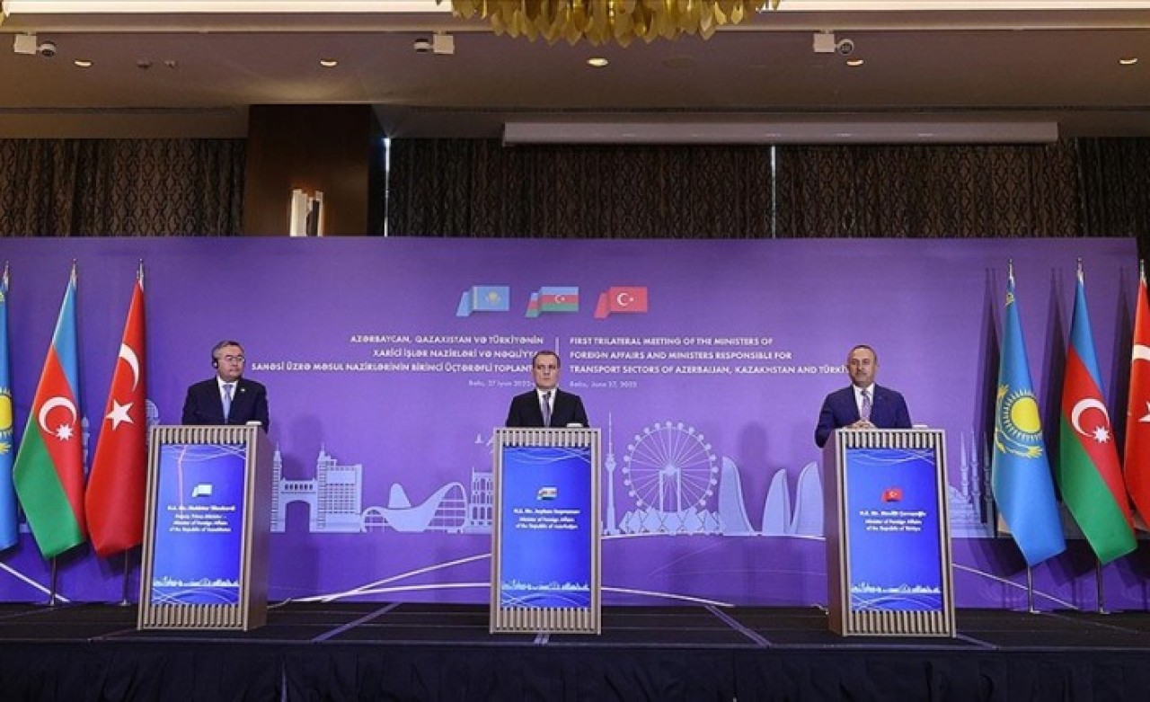 Türkiye-Azerbaycan-Kazakistan Dışişleri ve Ulaştırma Bakanları Toplantısı Bakü’de yapıldı