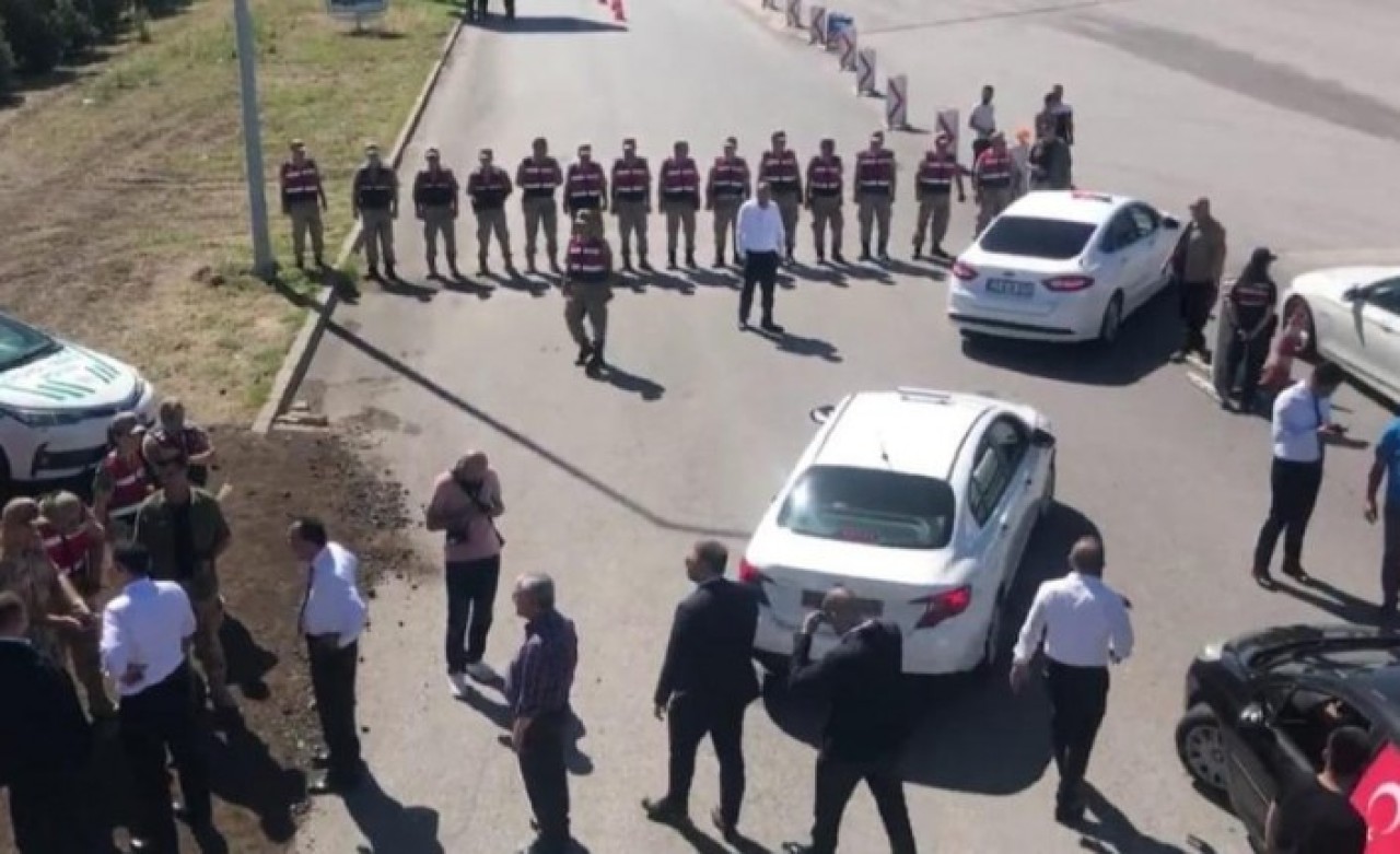 Ümit Özdağ,  Hatay'a alınmadı: Valilik yasakladı!