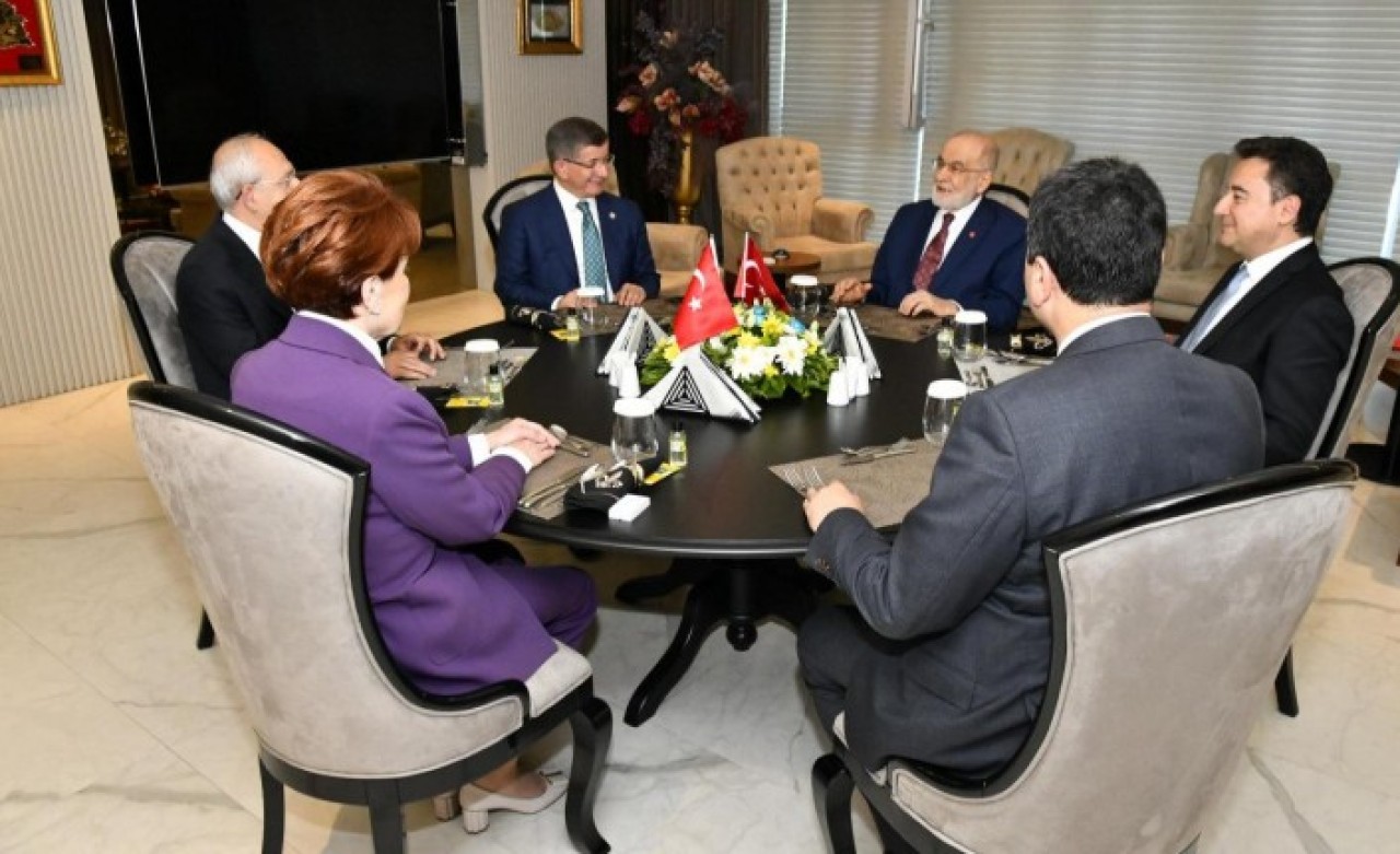 15 Temmuz'u yok sayacaklar! FETÖ'ye umut oldular