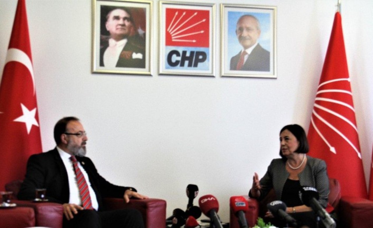 AK Parti ile CHP'nin bayramlaşmasında tartışma çıktı