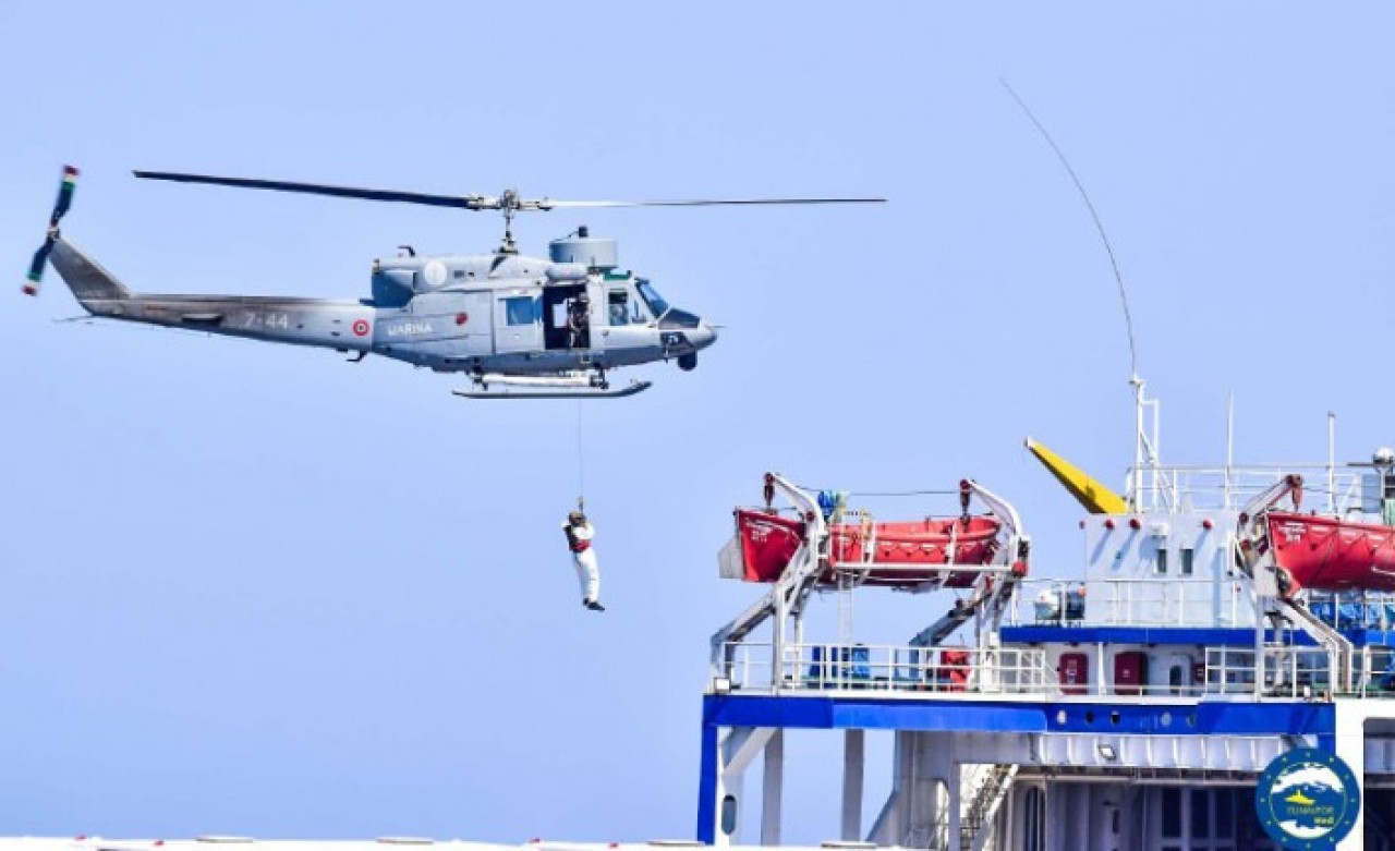 Akdeniz'de şoke eden olay! Türk gemisine Yunan baskını: İtalyanlar da var