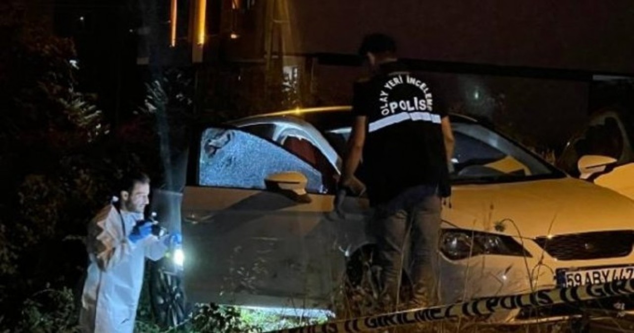 Arnavutköy'de otomobile silahlı saldırı: Mehmet Basetemur öldü,  eşi ve kızı yaralı