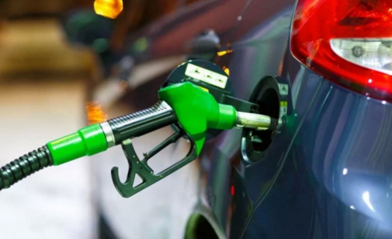 Bu gece yarısından itibaren motorine zam geliyor