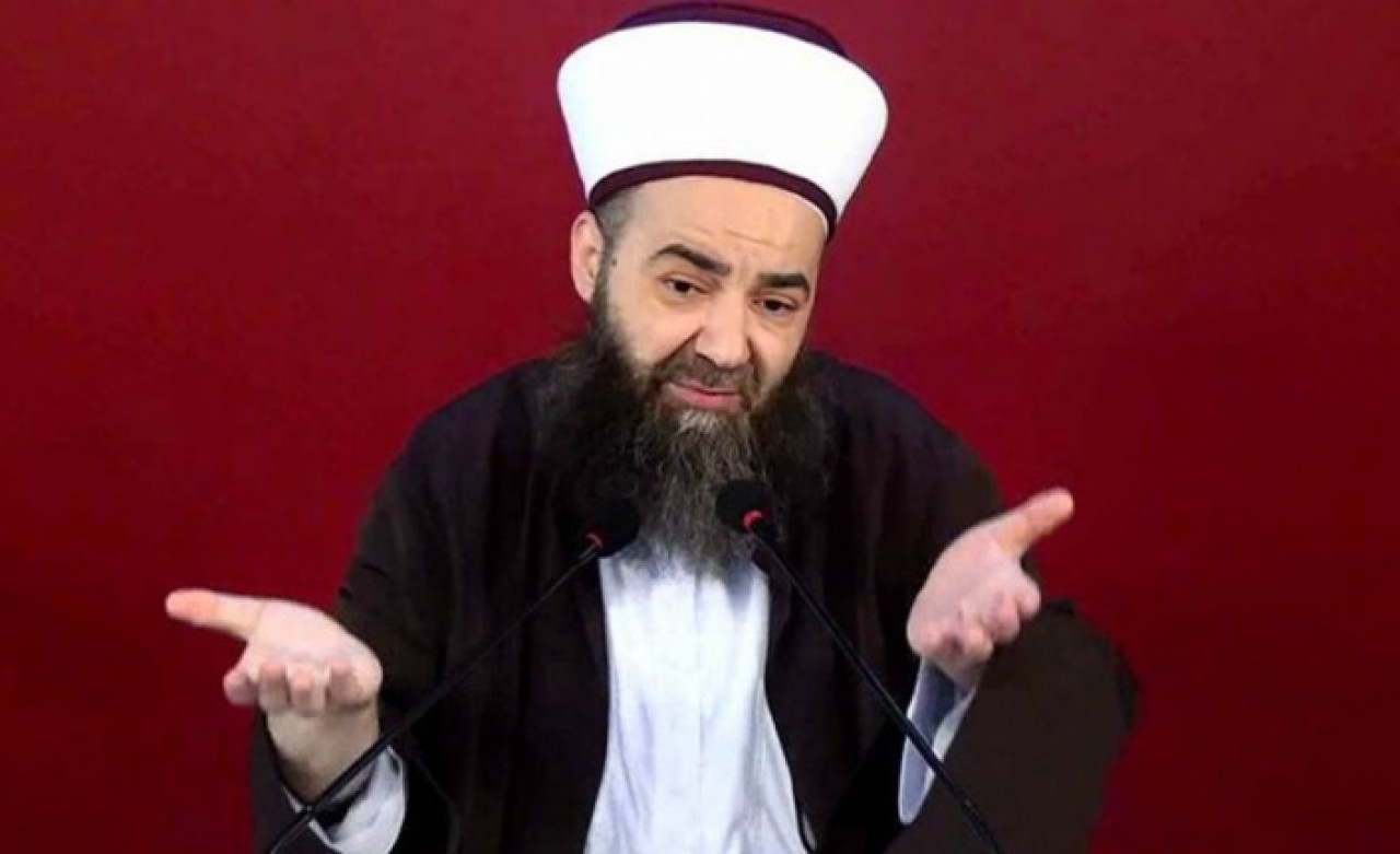 Cübbeli Ahmet: Hocalar,  şeyhler böyle kasetleri daha çok izliyor!