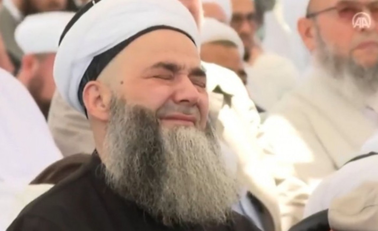 Cübbeli Ahmet'i harcadılar: Ahmet Hakan,  Mahmut Ustaosmanoğlu'nun cenazesi sonrası yaşananları yazdı!