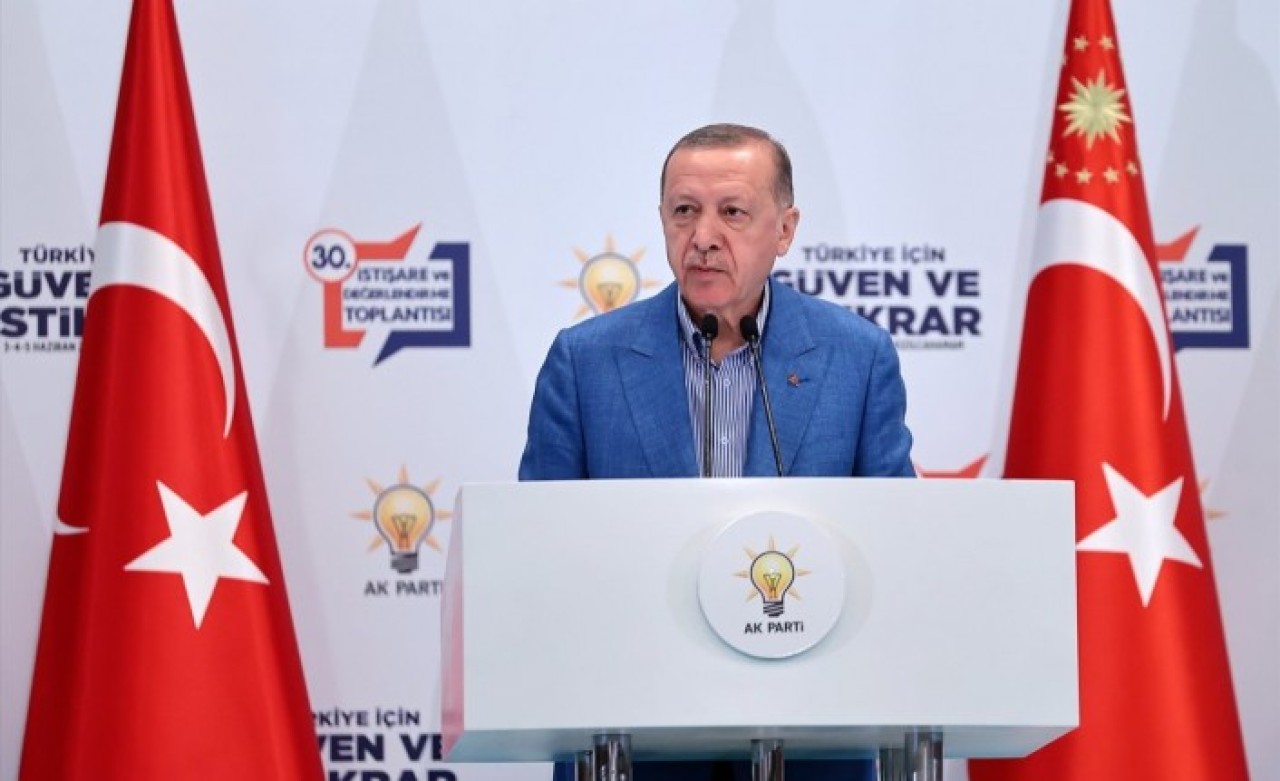 Cumhurbaşkanı Erdoğan,  vatandaşın belini büken enflasyonun düşüşü için tarih verdi