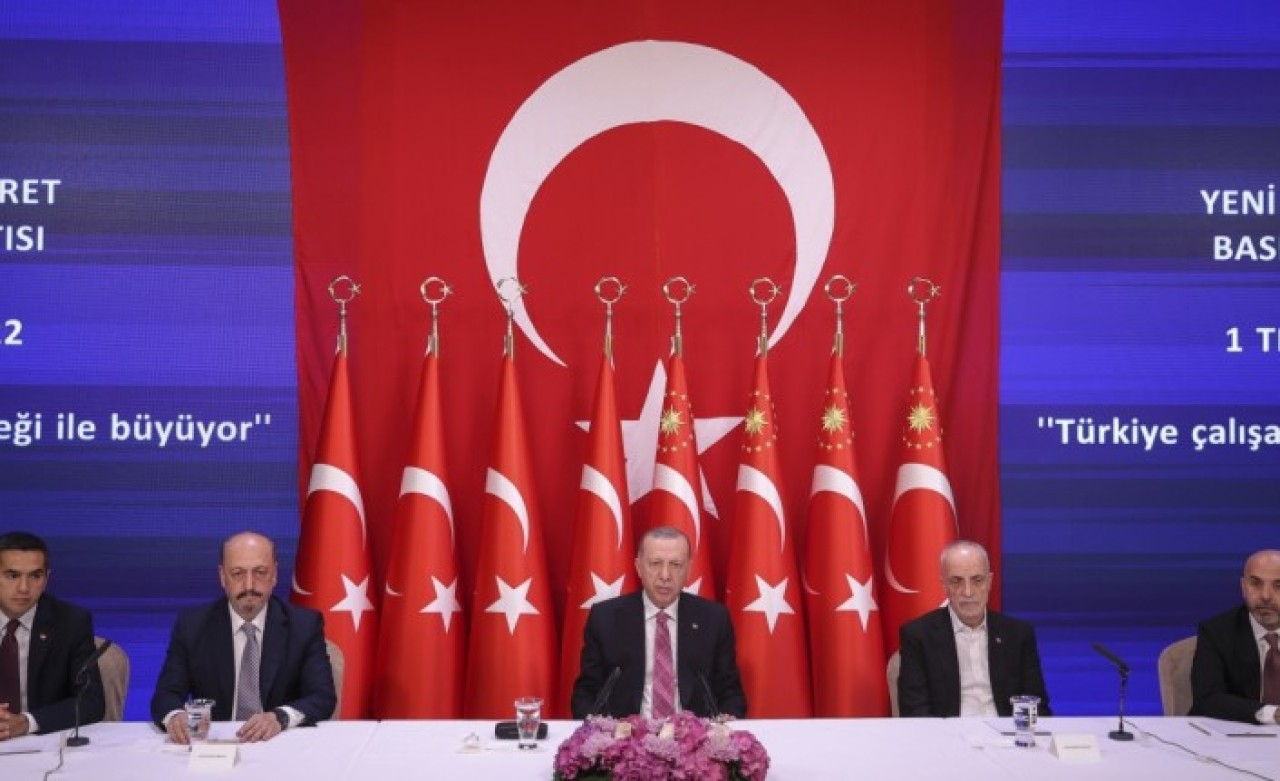 Cumhurbaşkanı Erdoğan açıkladı: Asgari ücret belli oldu