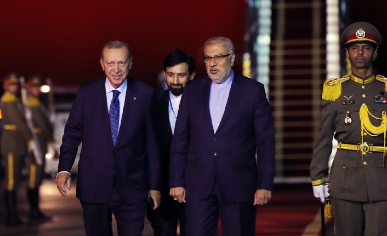 Cumhurbaşkanı Erdoğan'ı İran'da Petrol Bakanı karşıladı