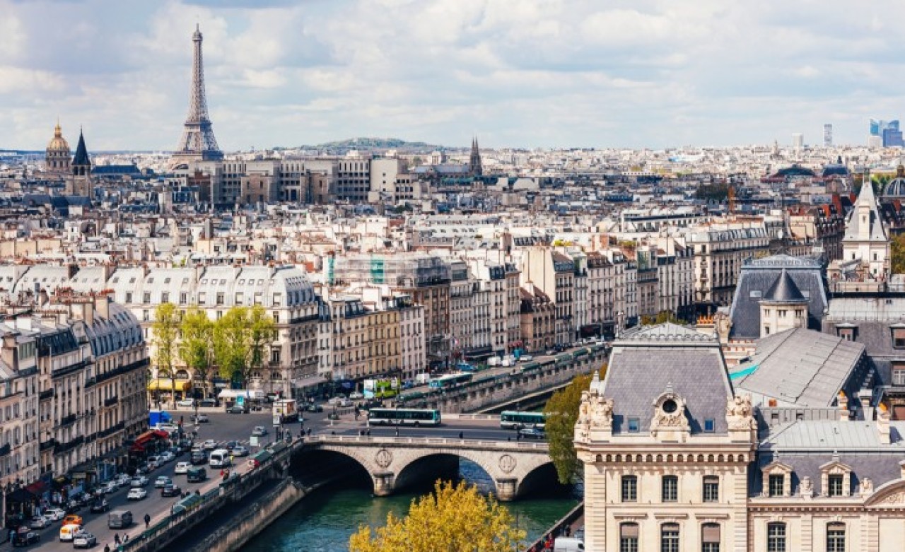 Fransa'daki dükkanlara tasarruf çağrısı: Kapıları kapatın,  ışıkları söndürün