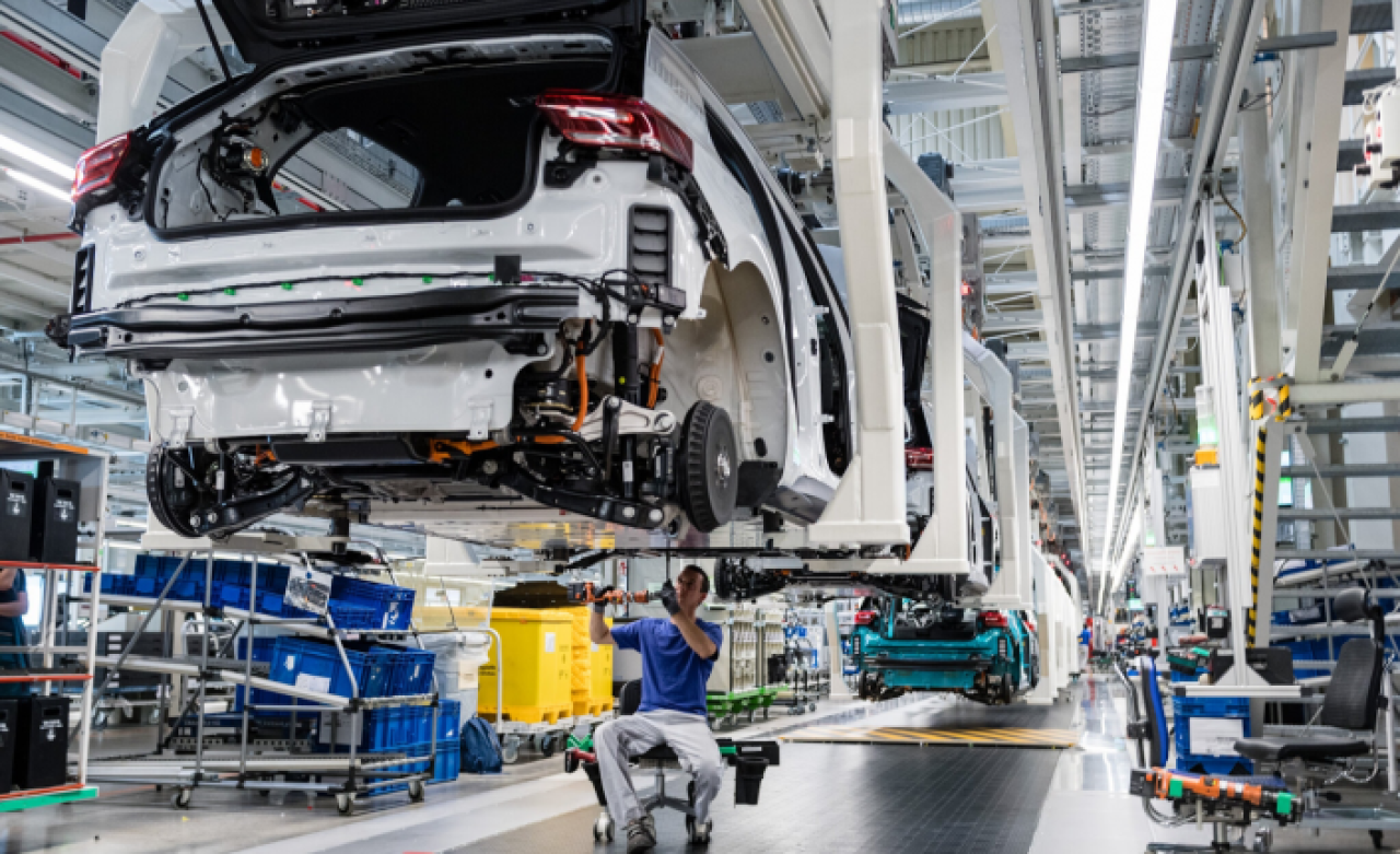 İki otomobil devi,  Türkiye'de üretime ara veriyor!