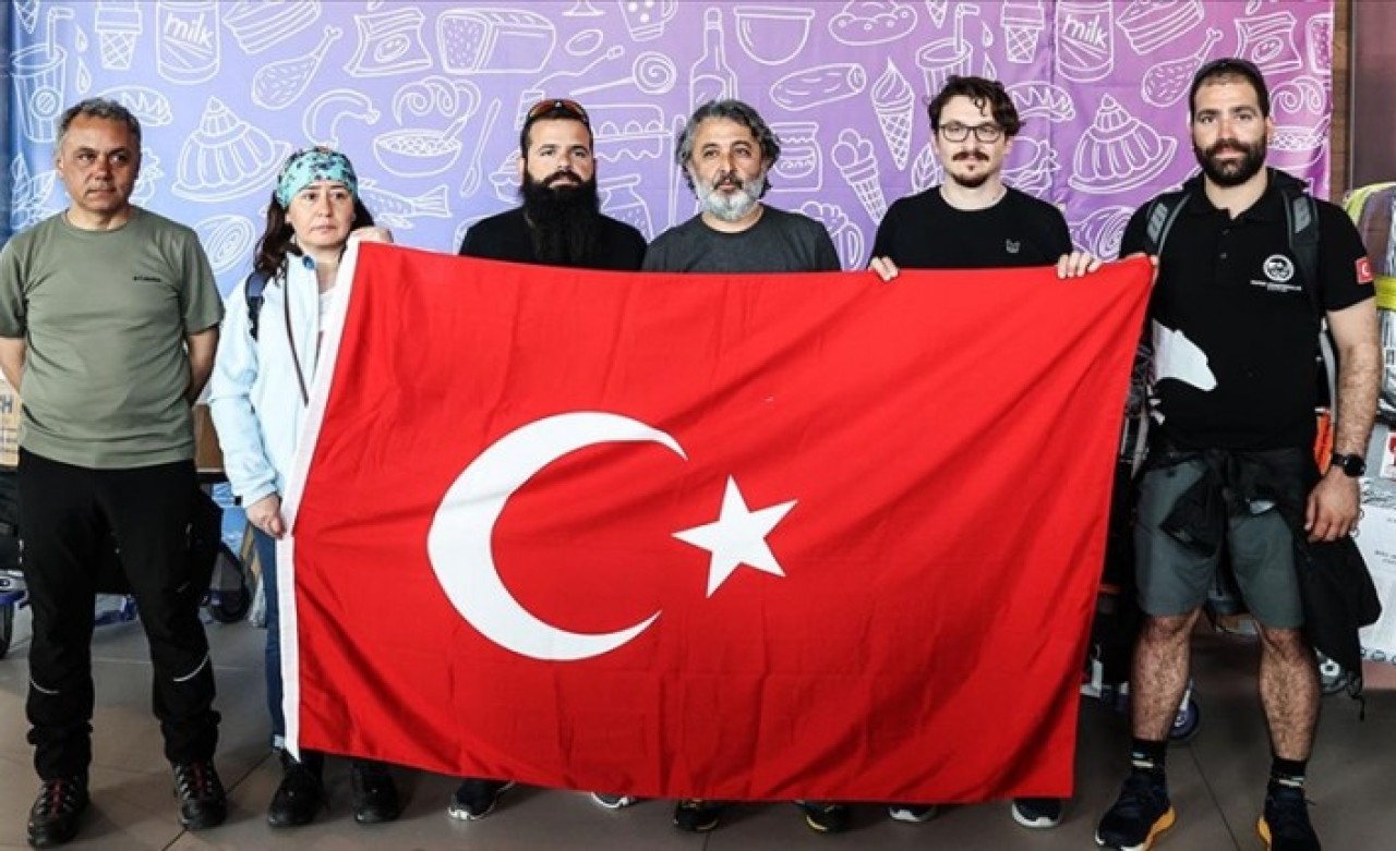 İkinci Ulusal Arktik Bilimsel Araştırma Seferi ekibi İstanbul'a döndü