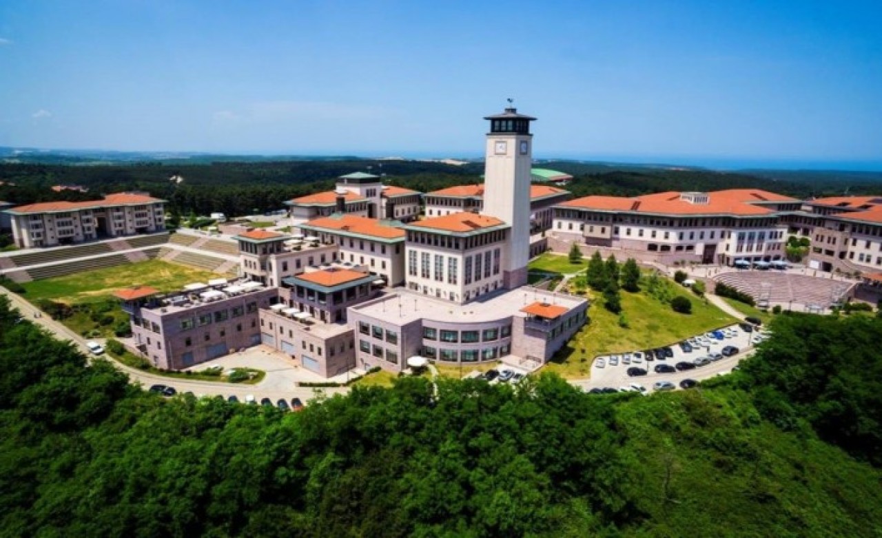 Koç Üniversitesi Tıp Fakültesi'nin yıllık ücreti yok artık dedirtti: Gözlerinize inanamayacaksınız!