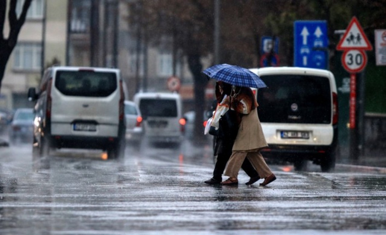 Meteorolojiden bayram uyarısı: 21 ilde kuvvetli yağmur var