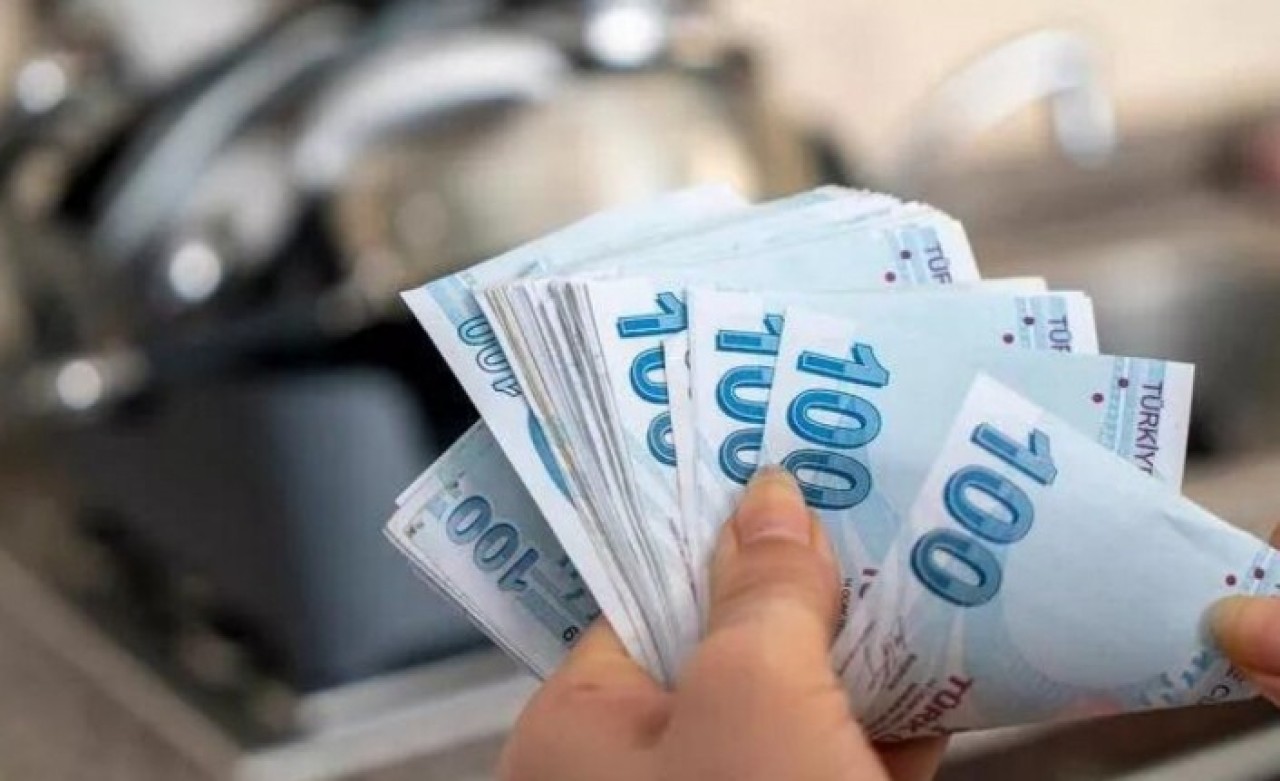 Milyonlarca emeklinin zamlı maaş ve maaş farkları için beklediği tarih netleşti