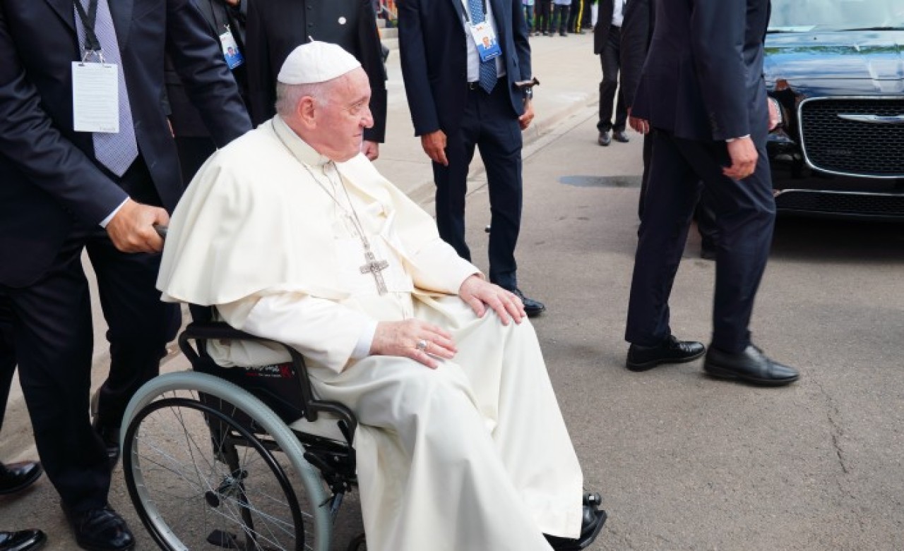 Papa Franciscus,  Kanada'da kilise okullarındaki istismarlar nedeniyle özür diledi