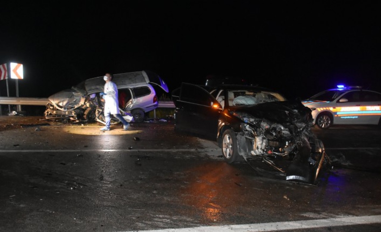 Sinop'ta korkunç kaza: Ömer Can,  Hasan Ağıl ile Ersin Al ve Şerif Al öldü