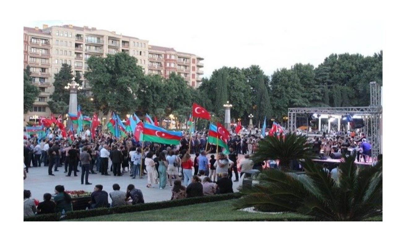 Türkiye-Azerbaycan Kardeşlik Gecesi