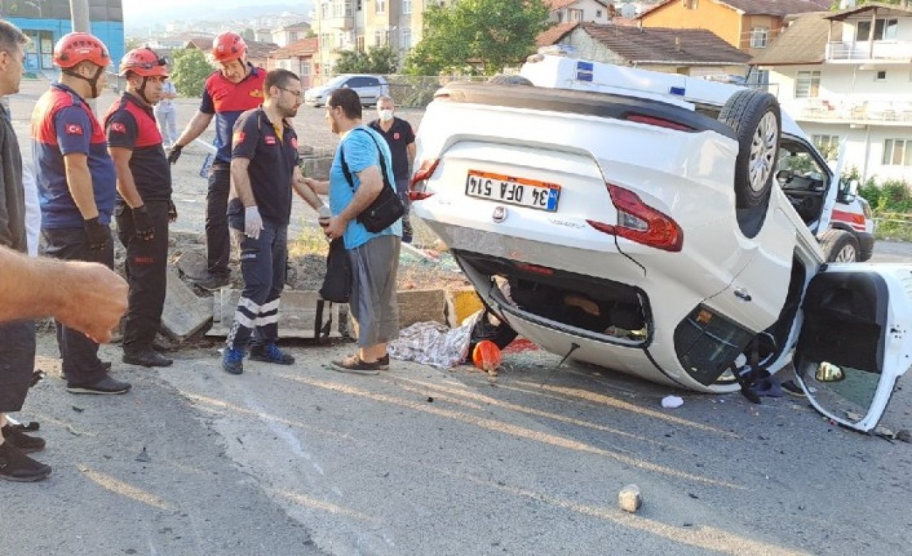 Zonguldak yolunda feci kaza: 16 yaşındaki Muhammet Basatlı öldü,  babası,  annesi ve 2 kardeşi yaralı