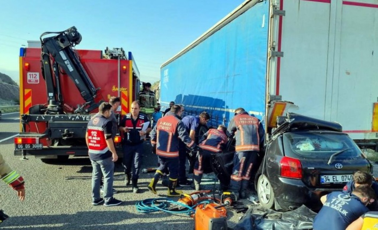 Ankara'da feci kaza: Hatice Ayyıldız,  Fatih Ayyıldız,  Adile Aydınar,  Mehmet Aydınar öldü