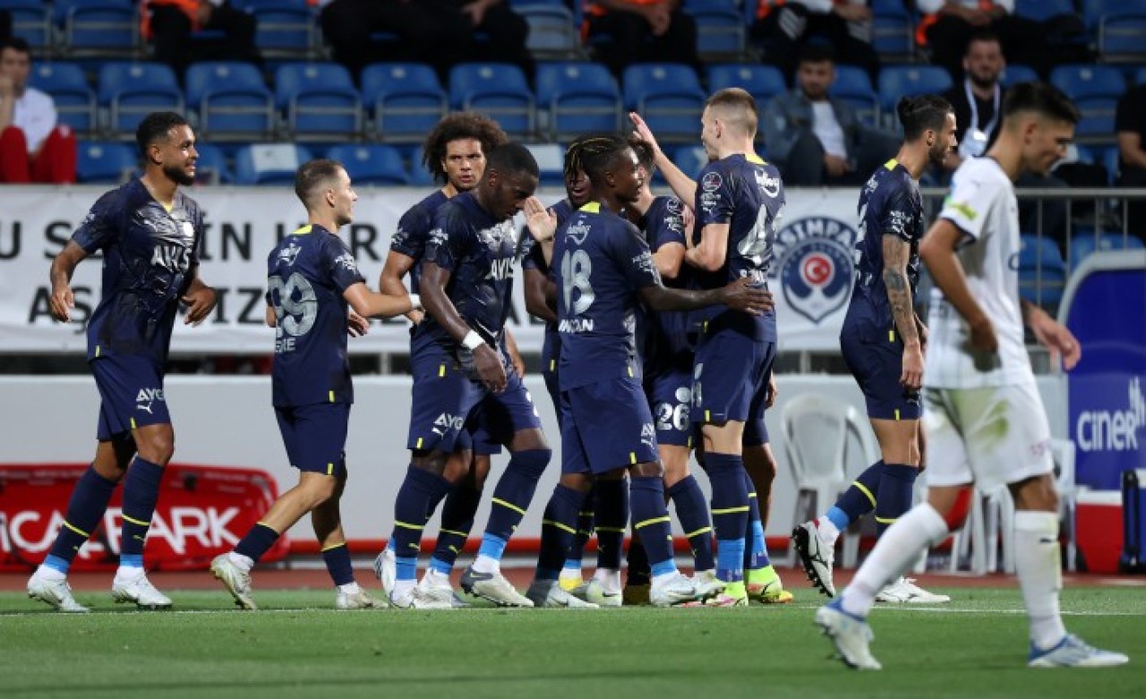 Arda girdi,  6 oldu: Fenerbahçe Kasımpaşa'yı topa tuttu