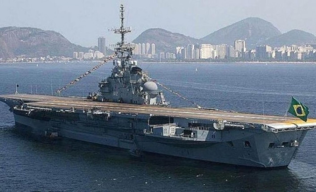 Asbestli gemi açıklaması! Bakan Kurum: NAE Sao Paulo gemisinin Türk karasularına girmesine izin verilmeyecek