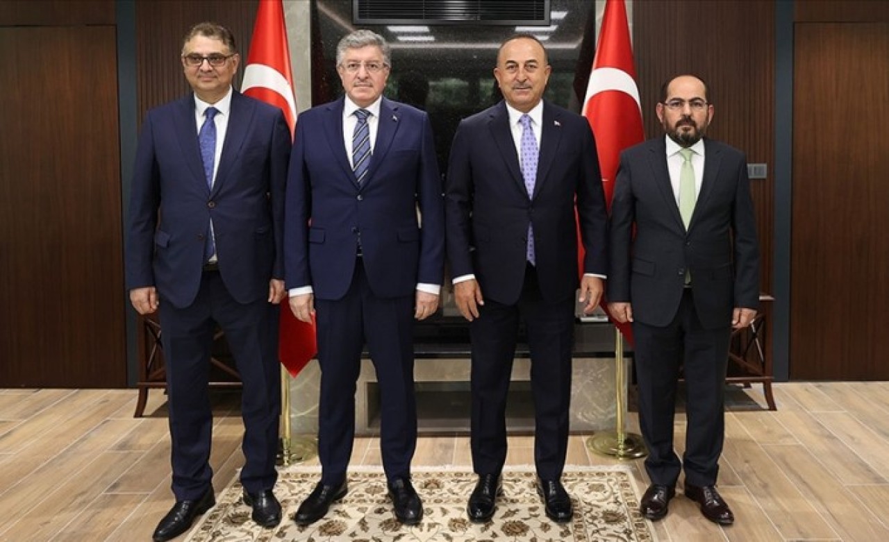 Bakan Çavuşoğlu,  Suriye muhalefet liderleriyle görüştü