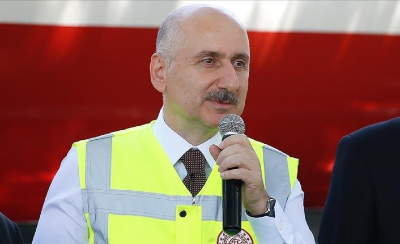 Bakan Karaismailoğlu: Yerli ve milli imkanlarla kendi uydusunu geliştiren 10 ülkeden biri olma yolunda ilerliyoruz