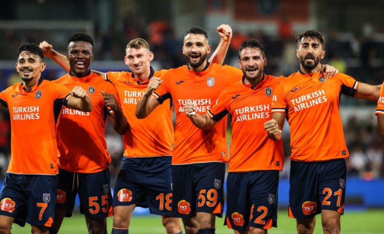 Başakşehir turu fark atarak geçti