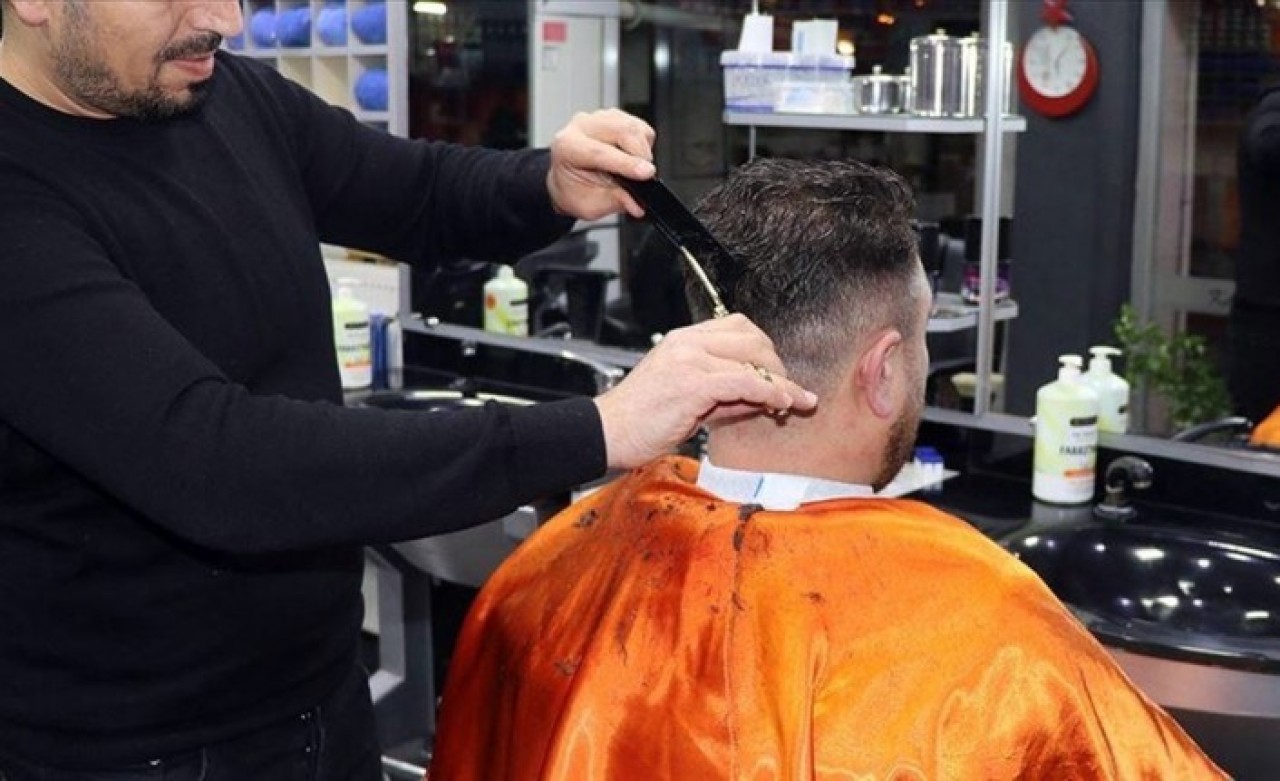 Berber,  kuaför ve güzellik salonları ile ilgili flaş karar: 1 Ekim'de başlayacak