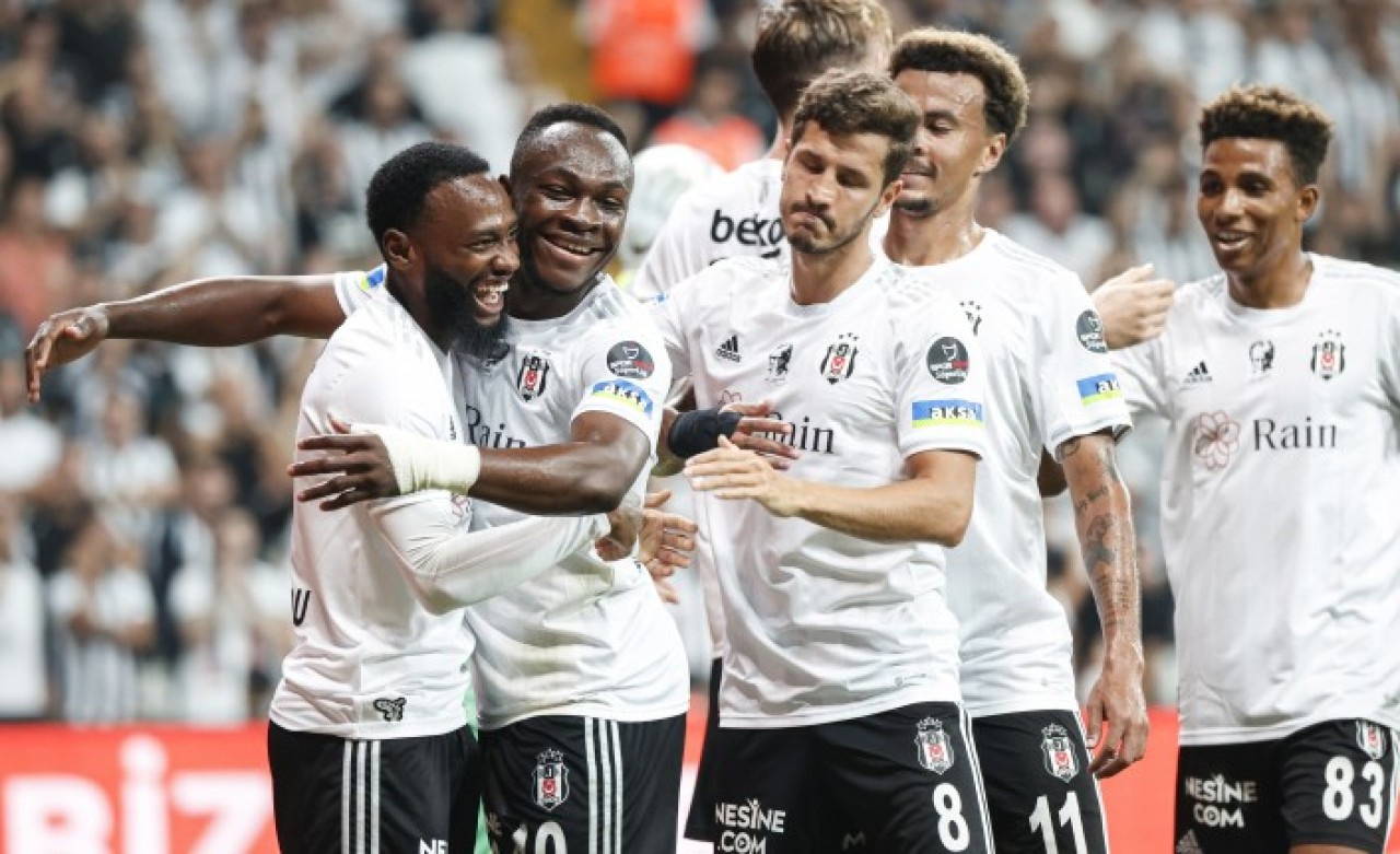 Beşiktaş'ı Sivas da durduramadı: Ligde kral Kara Kartal