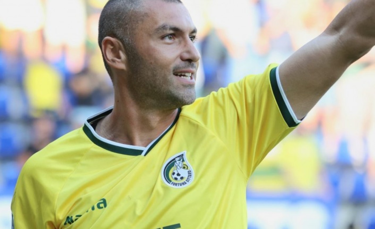 Burak Yılmaz Fortuna Sittart'ın başına geçti