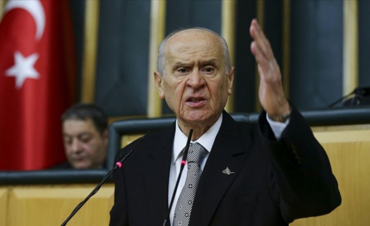 MHP Lideri Bahçeli'den Suriye'de Türk bayrağının yakılması girişimine sert tepki!