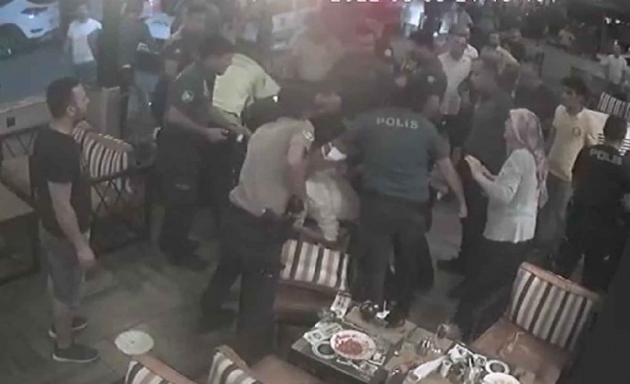 Didim'de oğlu Kürşat Yılmaz olay çıkardı,  polis İsmet Korkmaz 15 polisle kafe bastı! Jandarma soruşturma başlattı