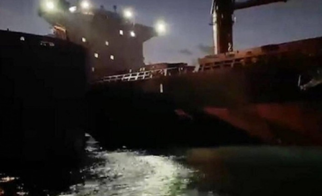 Facianın eşiğinden dönüldü! Ahırkapı'da gemi kazası