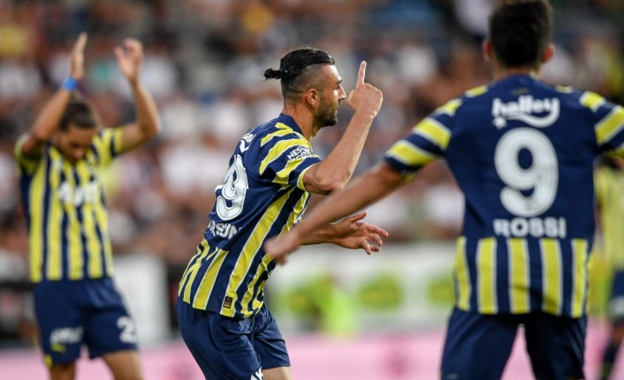 Fenerbahçe durdu,  Serdar Dursun durmadı: Slovacko'yu eledi,  UEFA Avrupa Ligi'nde play off turuna yükseldi