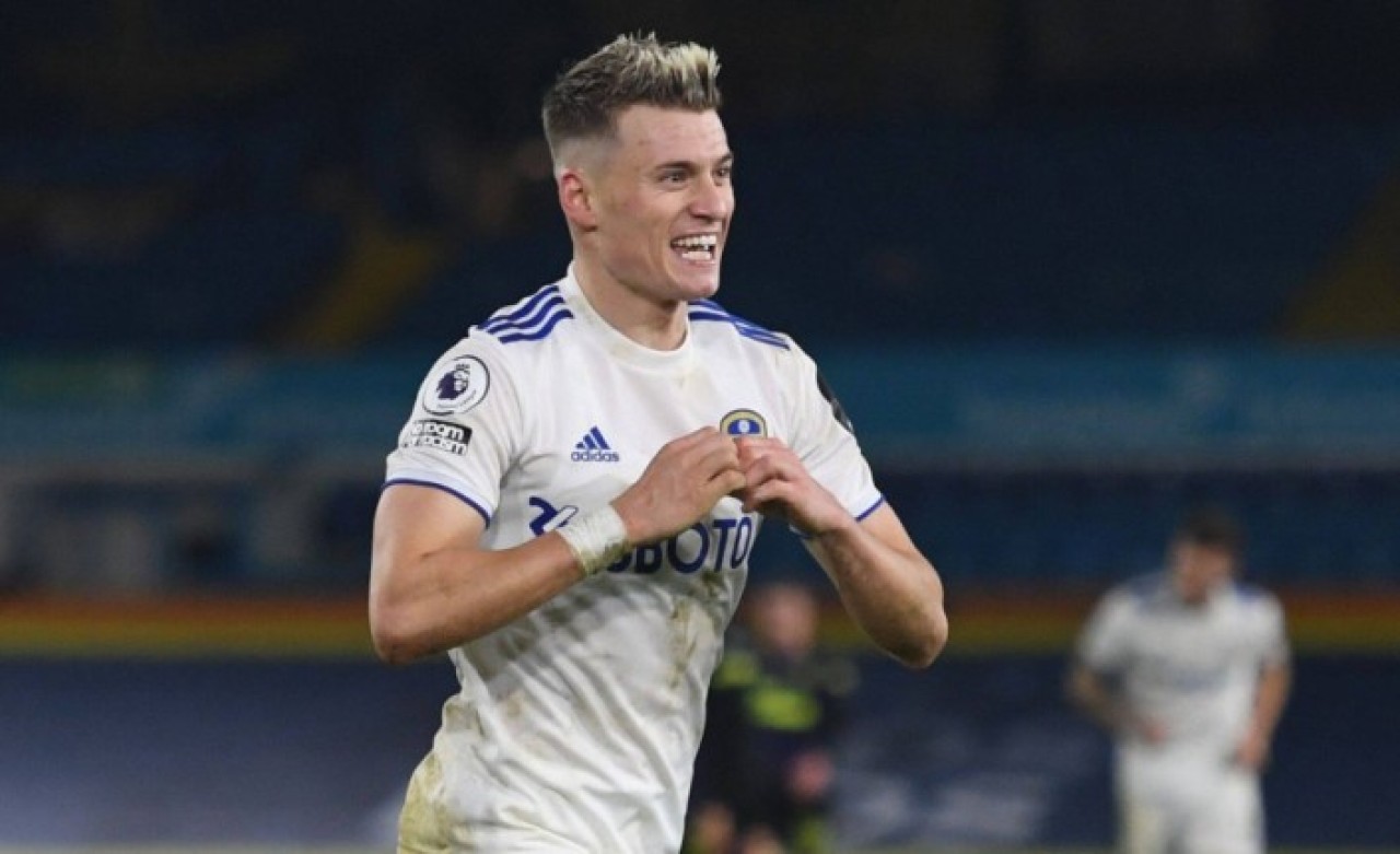 Fenerbahçe,  Ezgjan Alioski için görüşmelere başladı: Bu gece geliyor