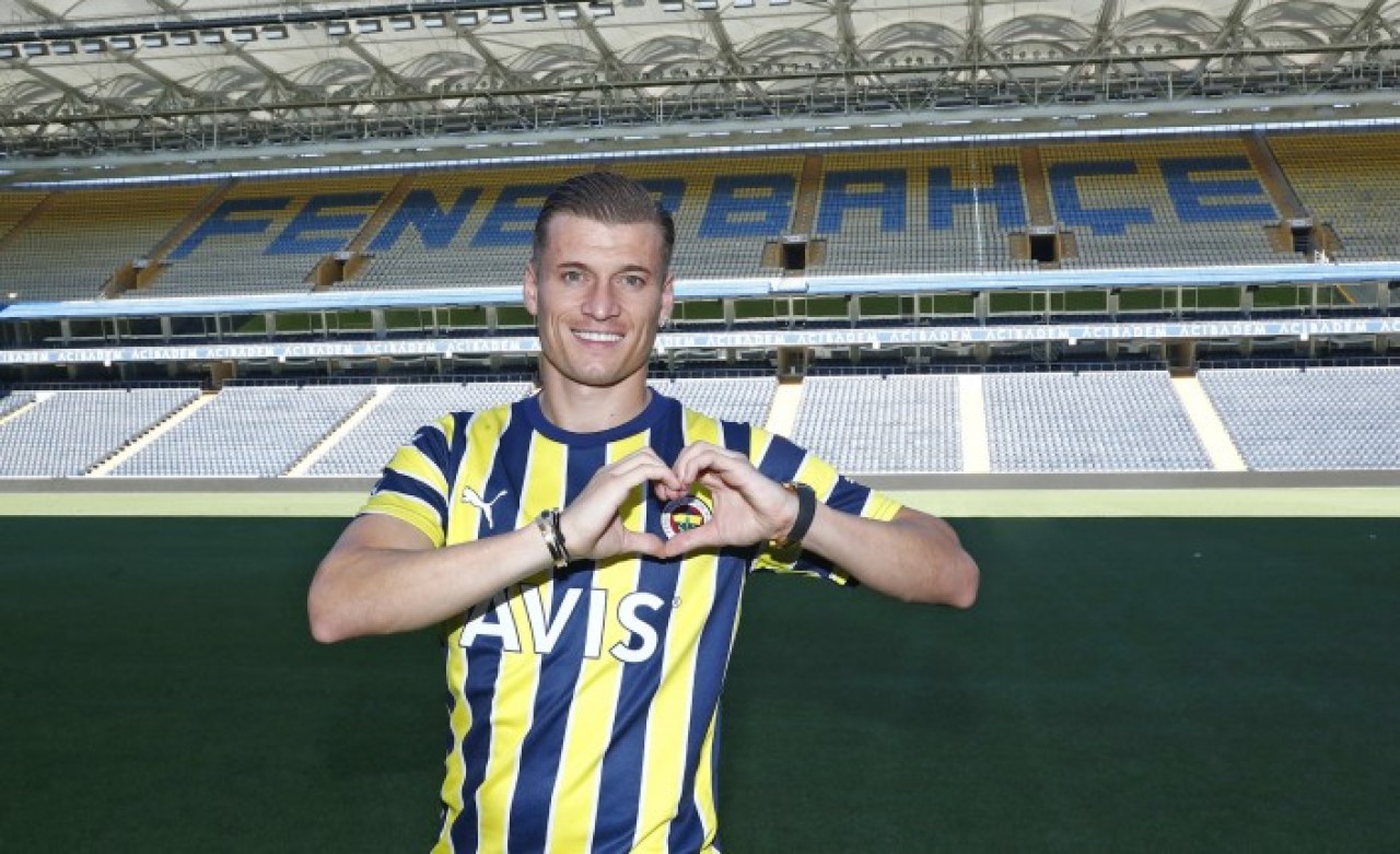 Fenerbahçe yeni transferini açıkladı
