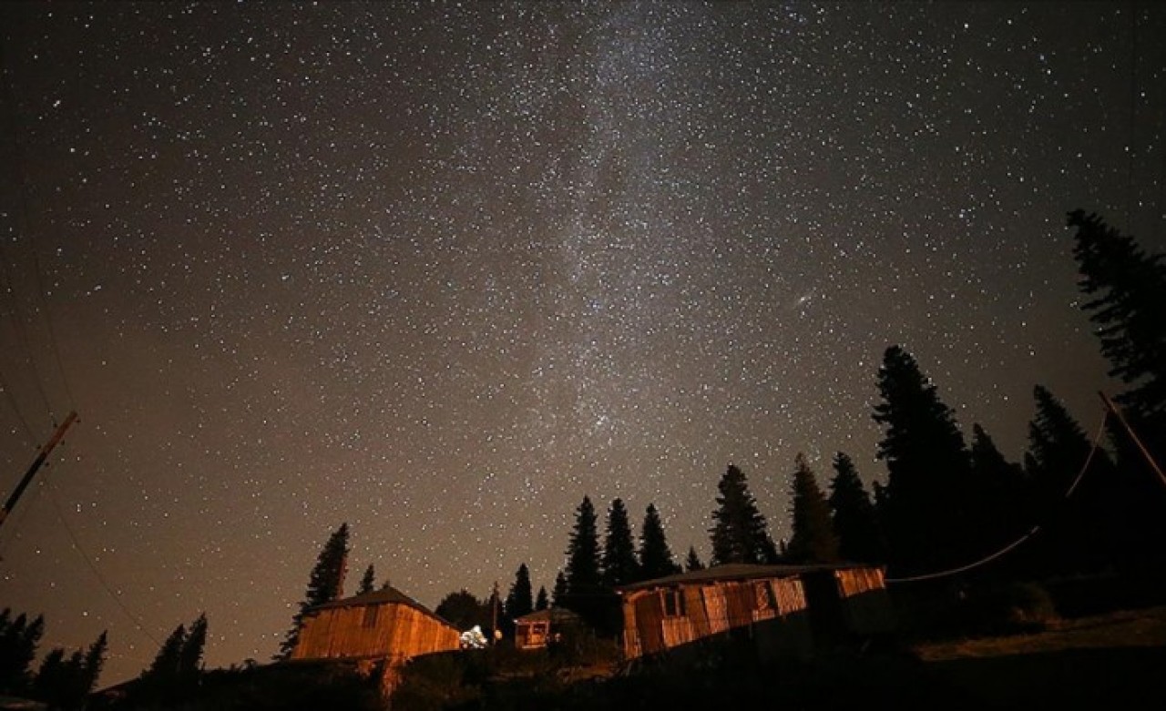 Giresun'da "yıldız fotoğrafçıları" Gölyanı Yaylası'nda bir araya geldi