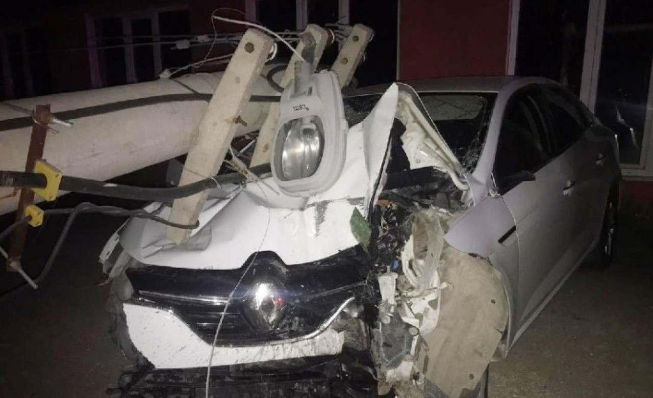 Hollanda'dan tatile geldikleri Aksaray'da kaza yaptılar: Erdem İyikasap öldü,  İsmail Akkoç ağır yaralı