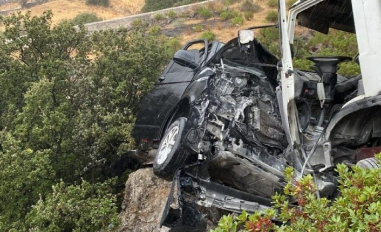 İbrahim Tatlıses ve kızı trafik kazası geçirdi!