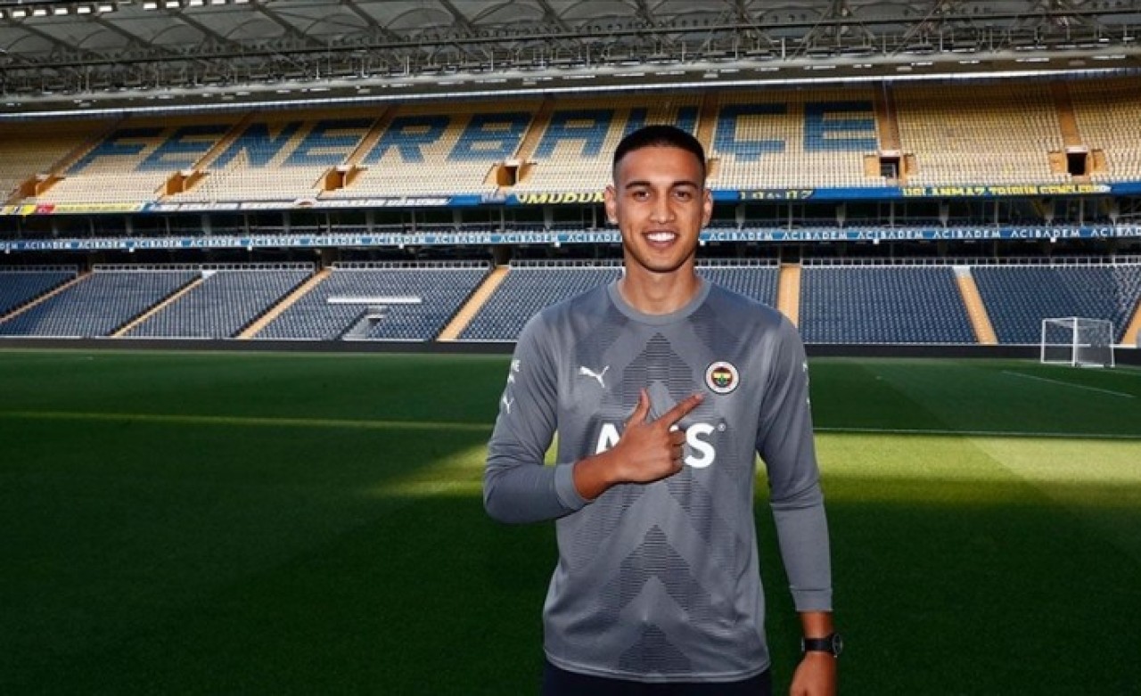 İrfan Can Eğribayat Fenerbahçe'de