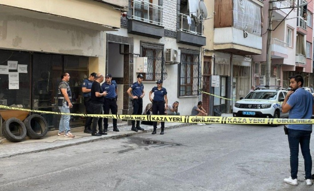 İzmir'de Recep Uslu eşine ve ailesine kurşun yağdırdı: Eşi Berivan Uslu ve kayınpederi Şemsettin Çelik öldü,  2 baldız da yaralı