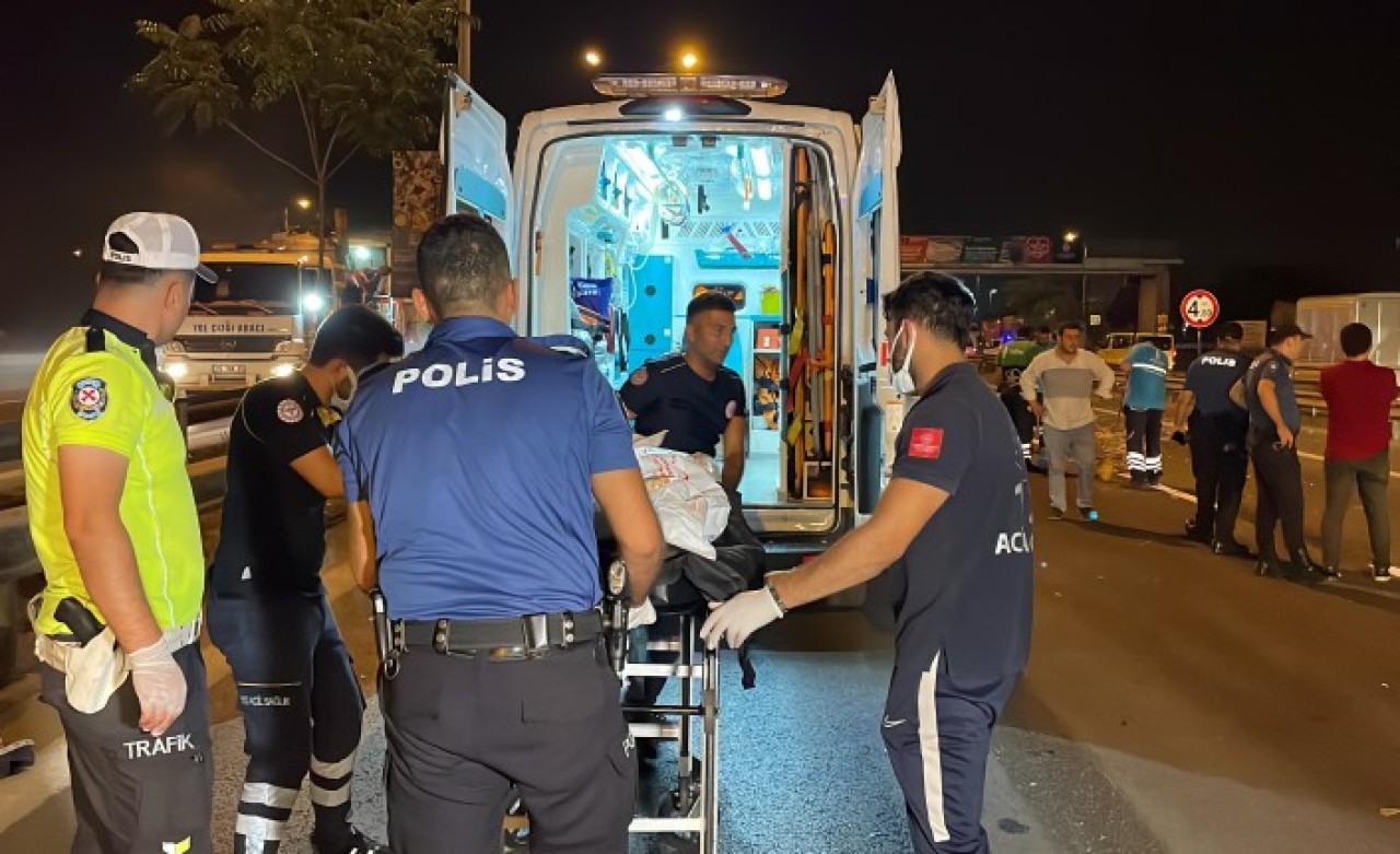 Kartal'da kamyona çarpıp yanan motosikletteki biri kadın 2 kişi öldü