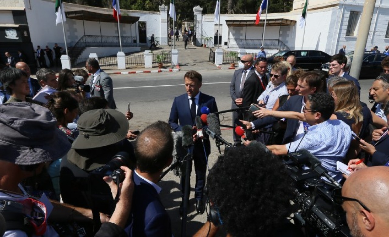 Macron,  Cezayir'de Rusya ve Çin'le birlikte Türkiye'yi suçladı: Tek bir düşman var,  Fransa