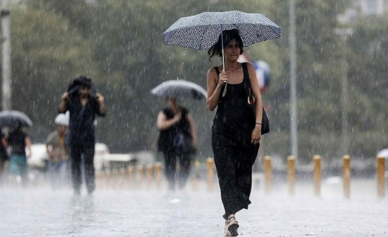 Meteoroloji uyardı: 17 ilde çok yağmur yağacak,  2 bölge çok sıcak olacak