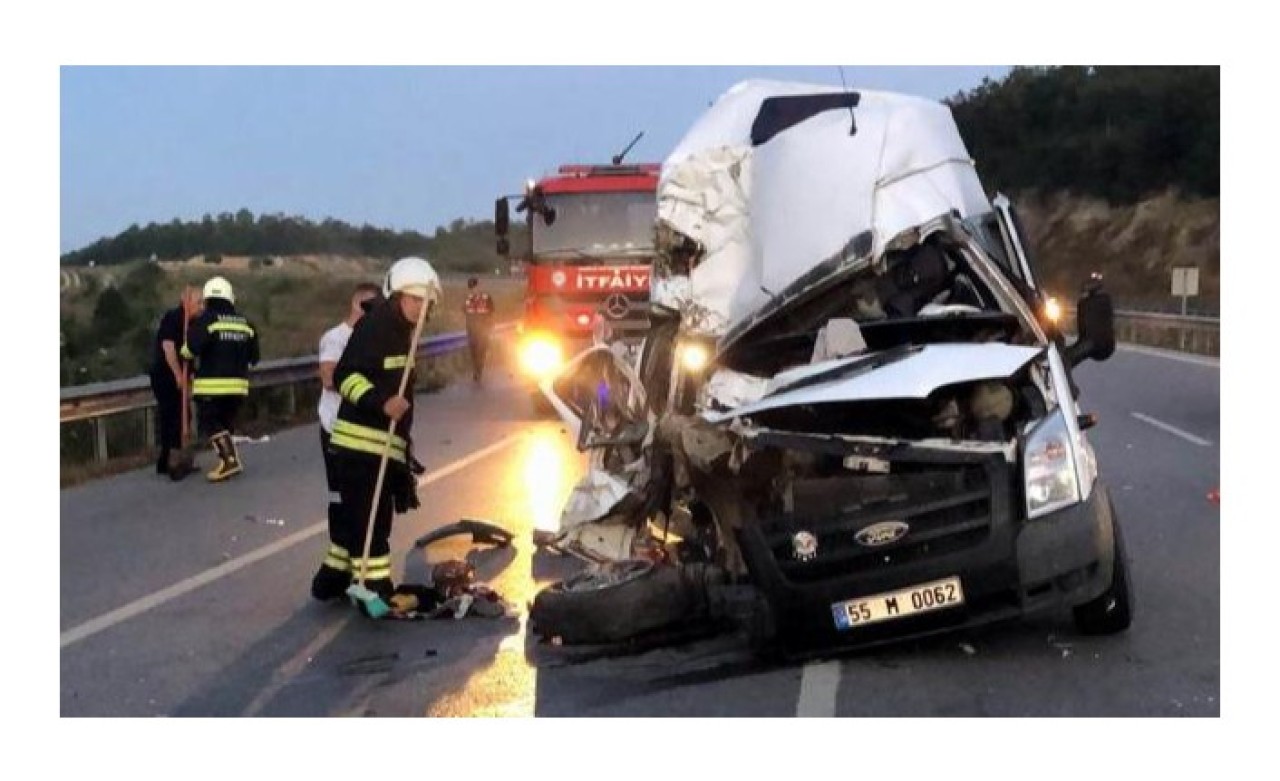 Samsun'da münibüs tıra çarptı: Gülümser Yılmaz öldü!