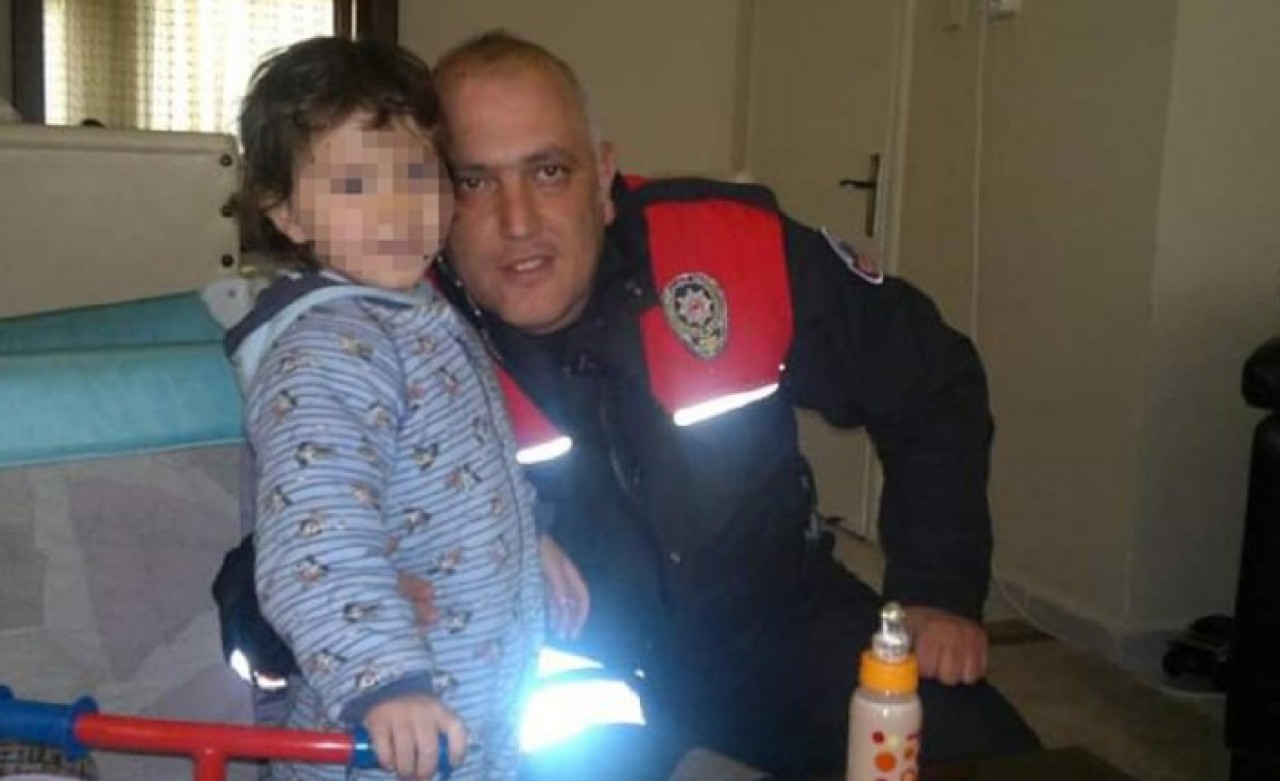 Tarsus'ta emekli polis Burak Aktın evinde ölü bulundu