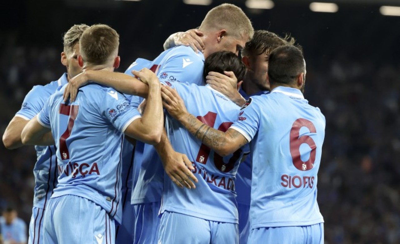 Trabzonspor bıraktığı yerden başladı: İstanbulspor'u havadan yıktı