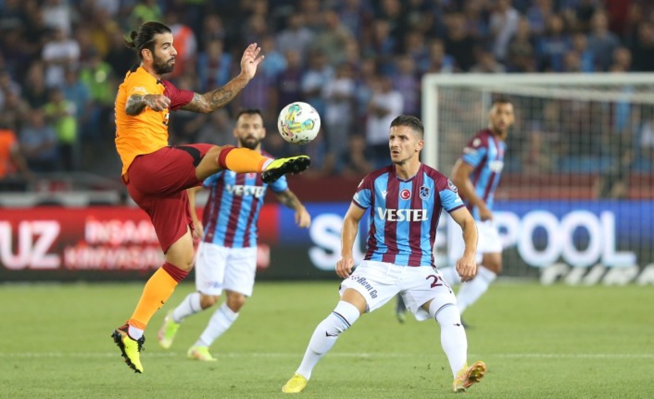 Trabzonspor-Galatasaray: Dev maç,  cüce futbol!