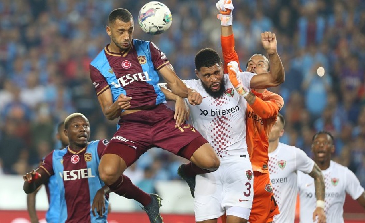 Trabzonspor,  Hatayspor'u Abdülkerim'in füzesiyle yıktı